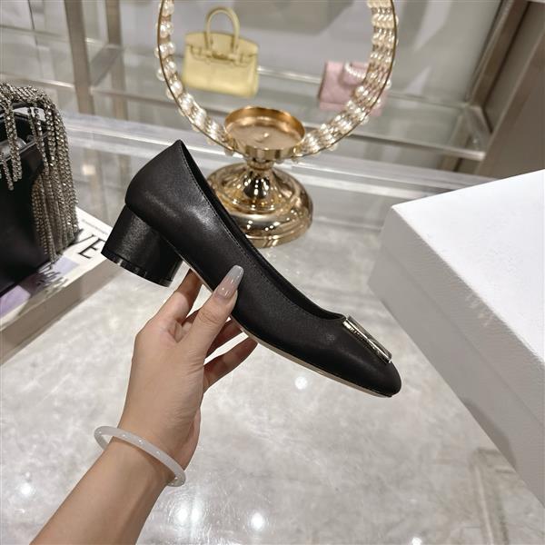 20251127171540996 270